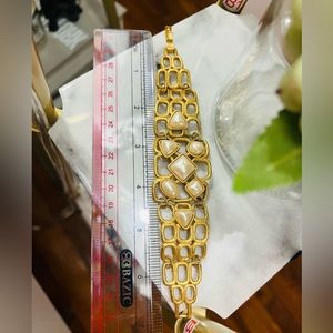 Fashion gold tone bracelet